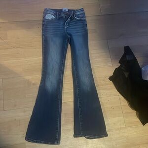 Bootcut buckle jeans